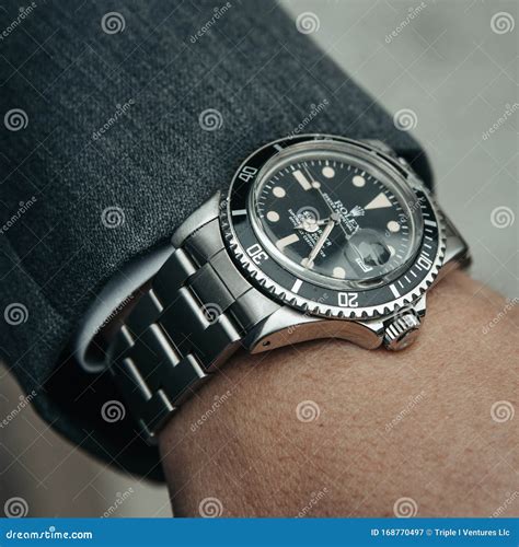 rolex submariner al polso